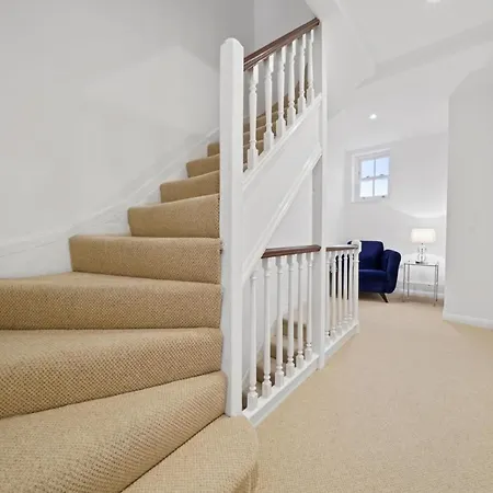 Eton House-Stunning-Castle Views-5Bed-Free-Parking Villa Exterior photo