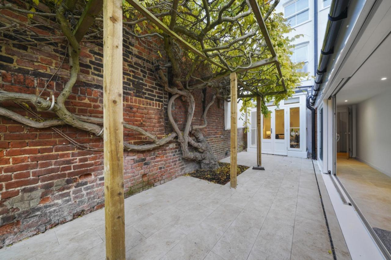 House-stunning-castle Views-5bed-free-parking *