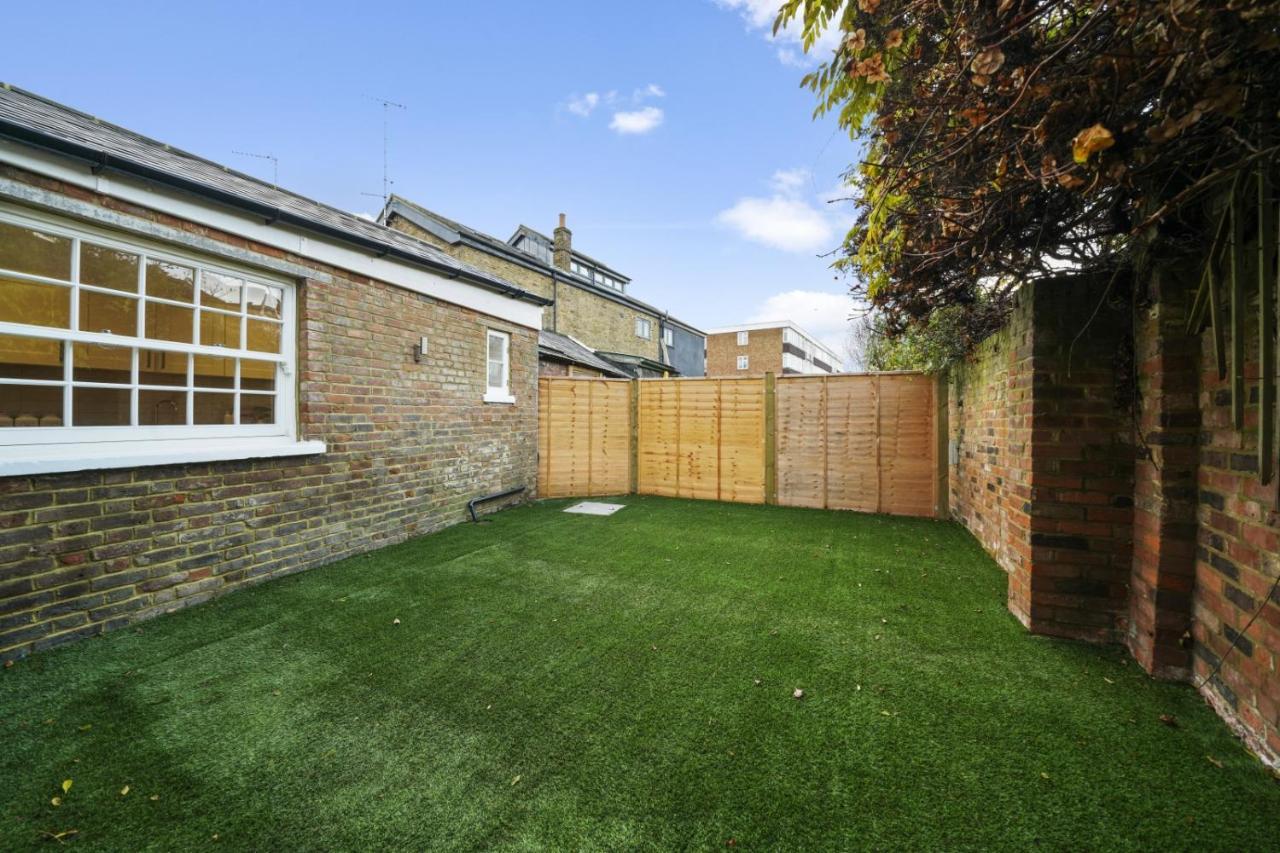 Villa House-stunning-castle Views-5bed-free-parking