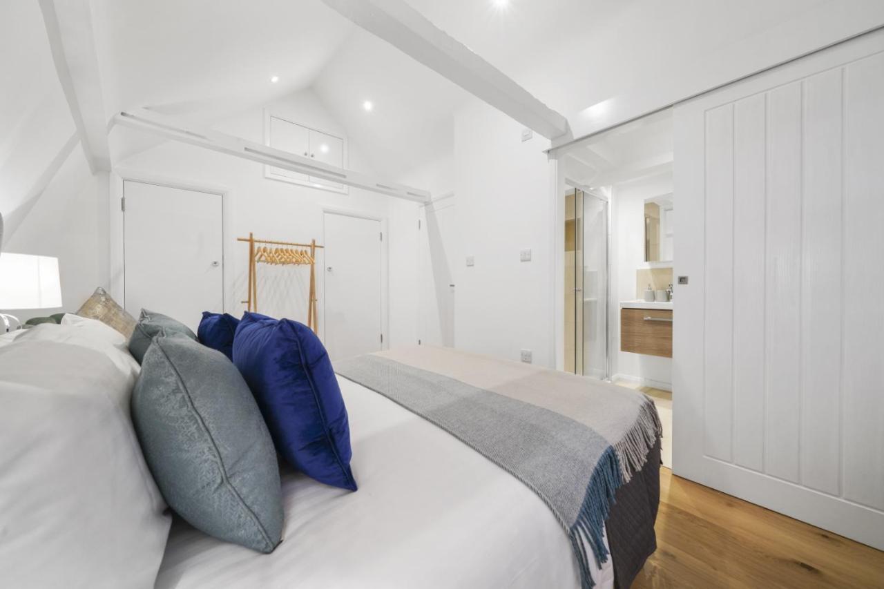 Villa House-stunning-castle Views-5bed-free-parking