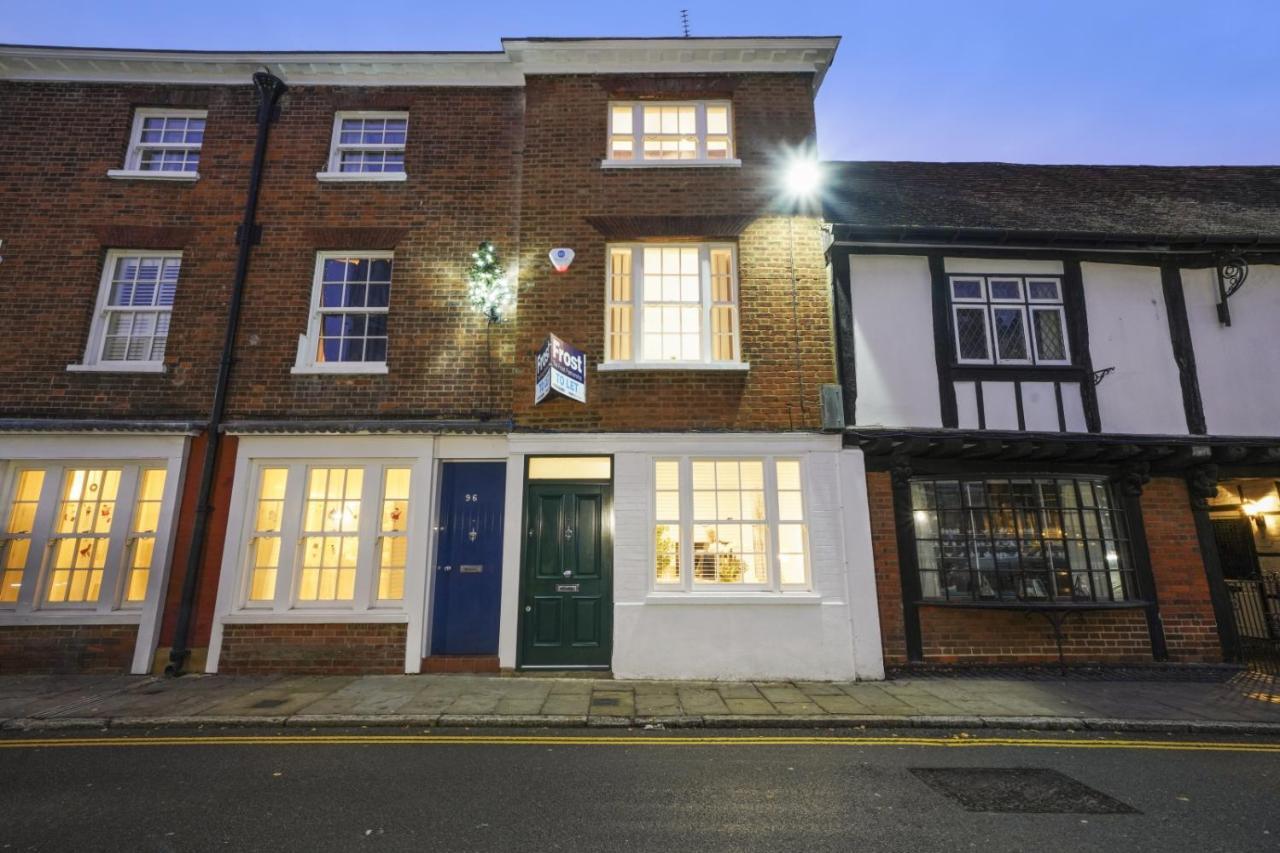 Villa House-stunning-castle Views-5bed-free-parking Eton